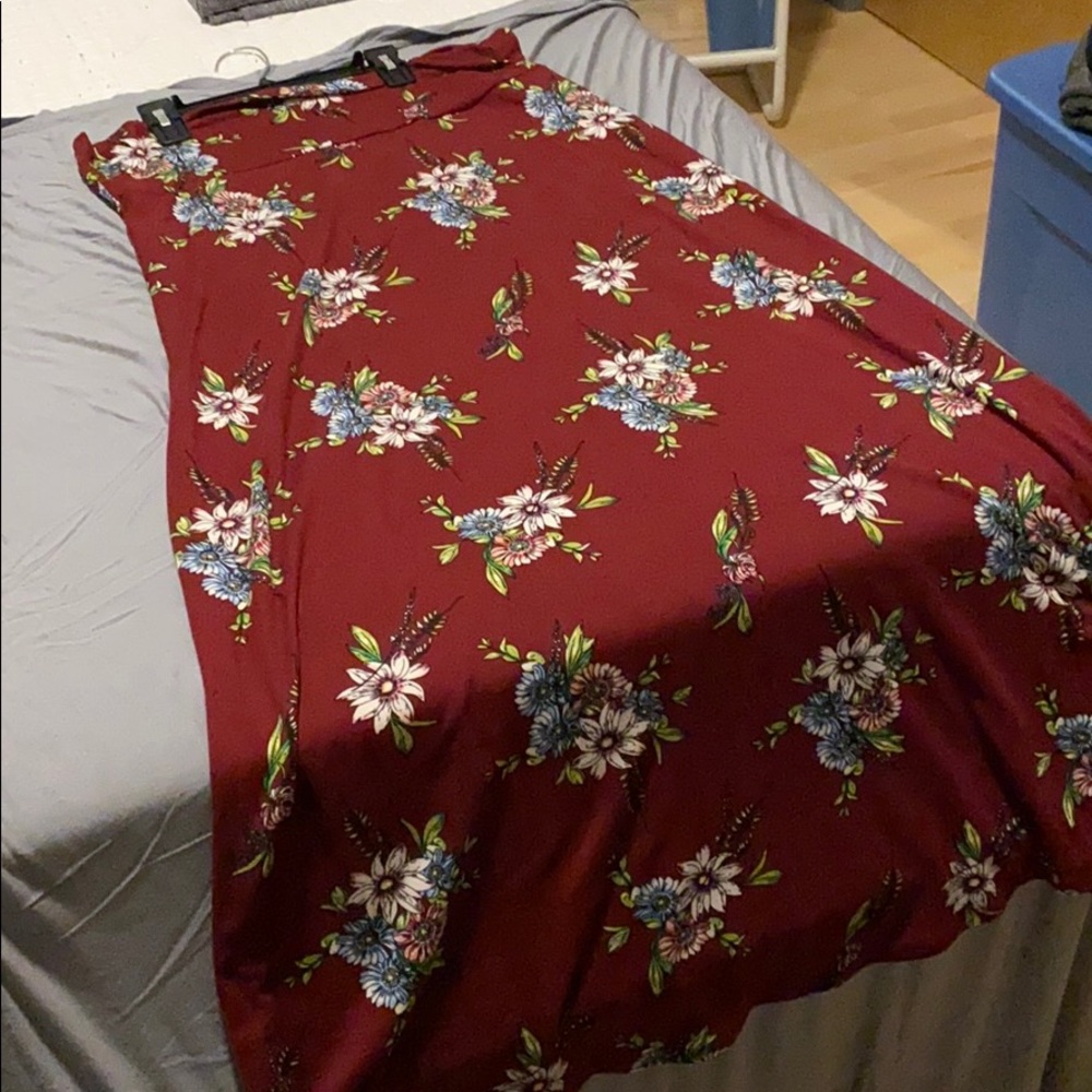 Loveappella Floral Maxi Skirt